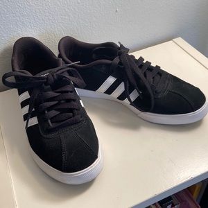 Adidas Women’s Court - Size 6 - Black Suede - Used once